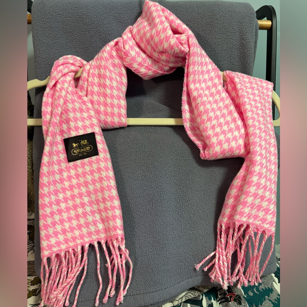 Coach Pink and White Houndstooth Scarf